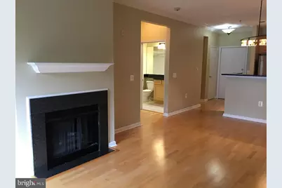 9490 Virginia Center Boulevard #323, Vienna, VA 22181 - Photo 2