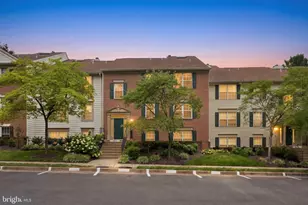 12114 Green Leaf Ct, Fairfax, VA 22033 - Photo 1