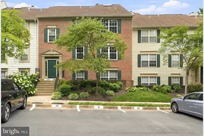 12114 Green Leaf Court #202, Fairfax, VA 22033 - Photo 2