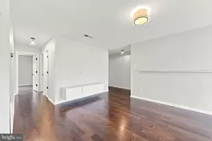 12114 Green Leaf Ct, Fairfax, VA 22033 - Photo 4