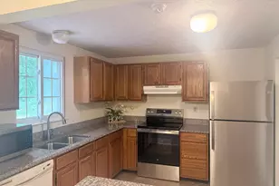 3814 Beech Down Dr, Chantilly, VA 20151 - Photo 4