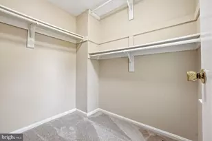 10065 Chestnut Wood Ln, Burke, VA 22015 - Photo 18