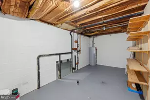 10065 Chestnut Wood Ln, Burke, VA 22015 - Photo 28