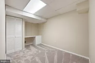 10065 Chestnut Wood Ln, Burke, VA 22015 - Photo 24