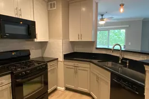 12834 Fair Briar Ln, Fairfax, VA 22033 - Photo 2