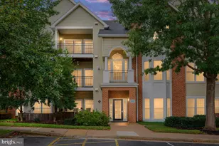 4137 Fountainside Ln, Fairfax, VA 22030 - Photo 1