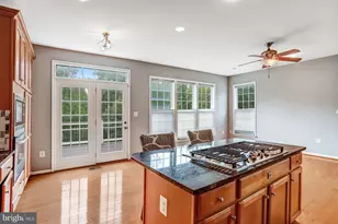 2463 Silk Ct, Herndon, VA 20171 - Photo 24