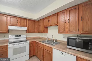 11510 Underoak Ct, Reston, VA 20191 - Photo 12