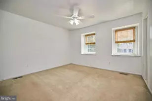2788 Knollside Ln, Vienna, VA 22180 - Photo 18