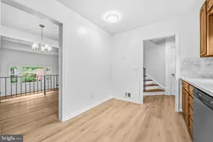 5915 Prince George Dr, Springfield, VA 22152 - Photo 8