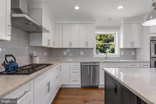 10105 Nadine Dr, Vienna, VA 22181 - Photo 6