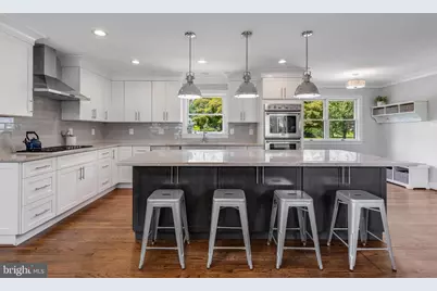 10105 Nadine Drive, Vienna, VA 22181 - Photo 2