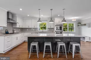 10105 Nadine Dr, Vienna, VA 22181 - Photo 2