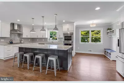 10105 Nadine Drive, Vienna, VA 22181 - Photo 4