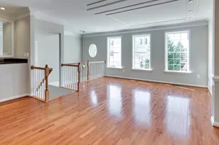 4493 Monmouth St, Fairfax, VA 22030 - Photo 2