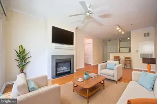 2765 Centerboro Dr, Vienna, VA 22181 - Photo 2