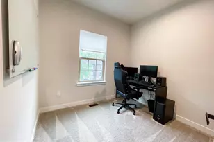 4480 Commons Dr, Annandale, VA 22003 - Photo 22