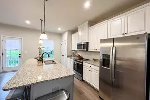 4480 Commons Dr, Annandale, VA 22003 - Photo 8