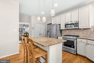 3718 Broadrun Dr, Fairfax, VA 22033 - Photo 12