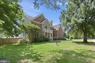 8813 Oak Leaf Dr, Alexandria, VA 22309 - Photo 4