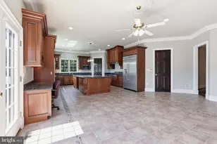 8813 Oak Leaf Dr, Alexandria, VA 22309 - Photo 12