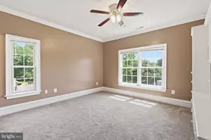 8813 Oak Leaf Dr, Alexandria, VA 22309 - Photo 20