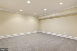 8813 Oak Leaf Dr, Alexandria, VA 22309 - Photo 30