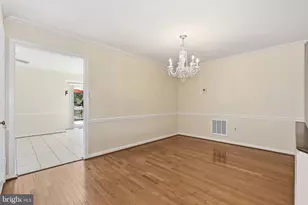 3931 Tallow Tree Pl, Fairfax, VA 22033 - Photo 10
