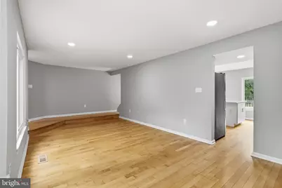 11092 Saffold Way, Reston, VA 20190 - Photo 8