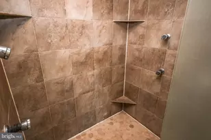 9627 Locust Hill Dr, Great Falls, VA 22066 - Photo 34