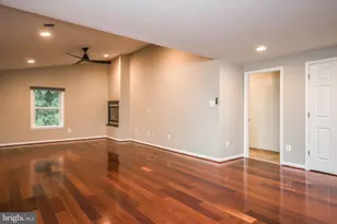 9627 Locust Hill Dr, Great Falls, VA 22066 - Photo 26