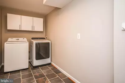 9627 Locust Hill Drive, Great Falls, VA 22066 - Photo 24