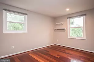 9627 Locust Hill Dr, Great Falls, VA 22066 - Photo 40