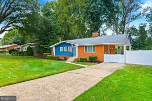 7600 Hamlet St, Springfield, VA 22151 - Photo 2