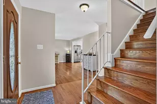 5811 Ottawa Rd, Centreville, VA 20120 - Photo 2