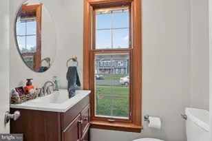 5811 Ottawa Rd, Centreville, VA 20120 - Photo 6