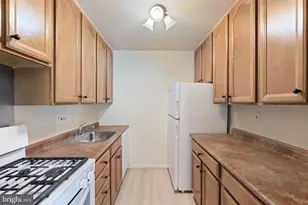 7608 Savannah St, Falls Church, VA 22043 - Photo 6