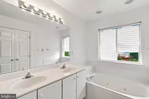 6147 Early Autumn Dr, Centreville, VA 20120 - Photo 24