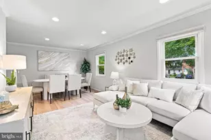 3071 White Birch Ct, Fairfax, VA 22031 - Photo 2