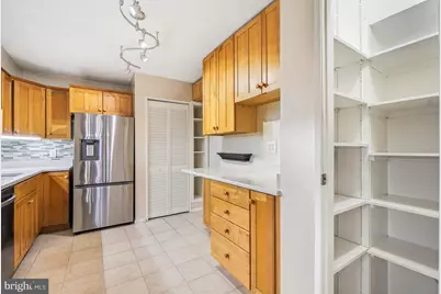 5901 Mount Eagle Drive #108, Alexandria, VA 22303 - Photo 18
