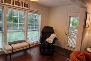 7676 Willow Point Dr, Falls Church, VA 22042 - Photo 10