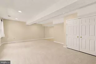 8221 Doctor Craik Ct, Alexandria, VA 22306 - Photo 24