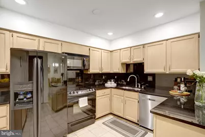 3109 Patrick Henry Drive #627, Falls Church, VA 22044 - Photo 14