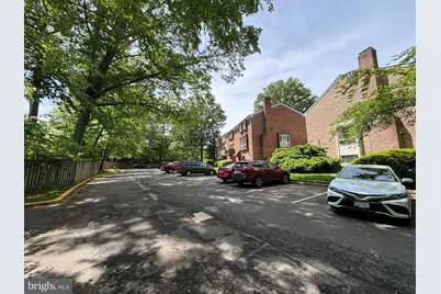 3738 Persimmon Circle, Fairfax, VA 22031 - Photo 4