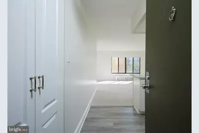 3100 S Manchester Street #635, Falls Church, VA 22046 - Photo 2