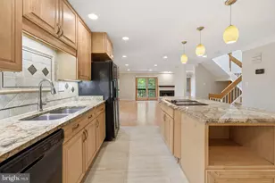 2017 Wethersfield Ct, Reston, VA 20191 - Photo 10