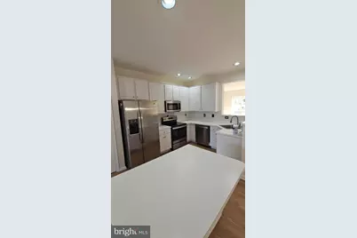 6852 Drifton Court, Centreville, VA 20121 - Photo 12
