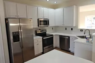 6852 Drifton Ct, Centreville, VA 20121 - Photo 12