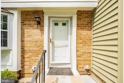 7428 Golden Horseshoe Court, Springfield, VA 22153 - Photo 4