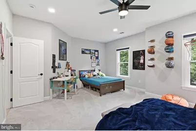 10301 Forest Maple Road, Vienna, VA 22182 - Photo 40